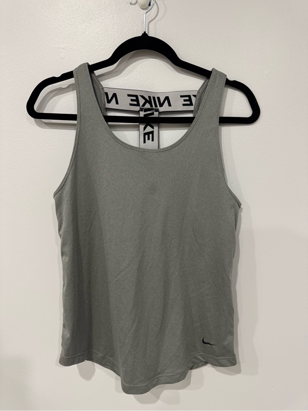 Nike Women’s Light Gray Racerback Tank Top